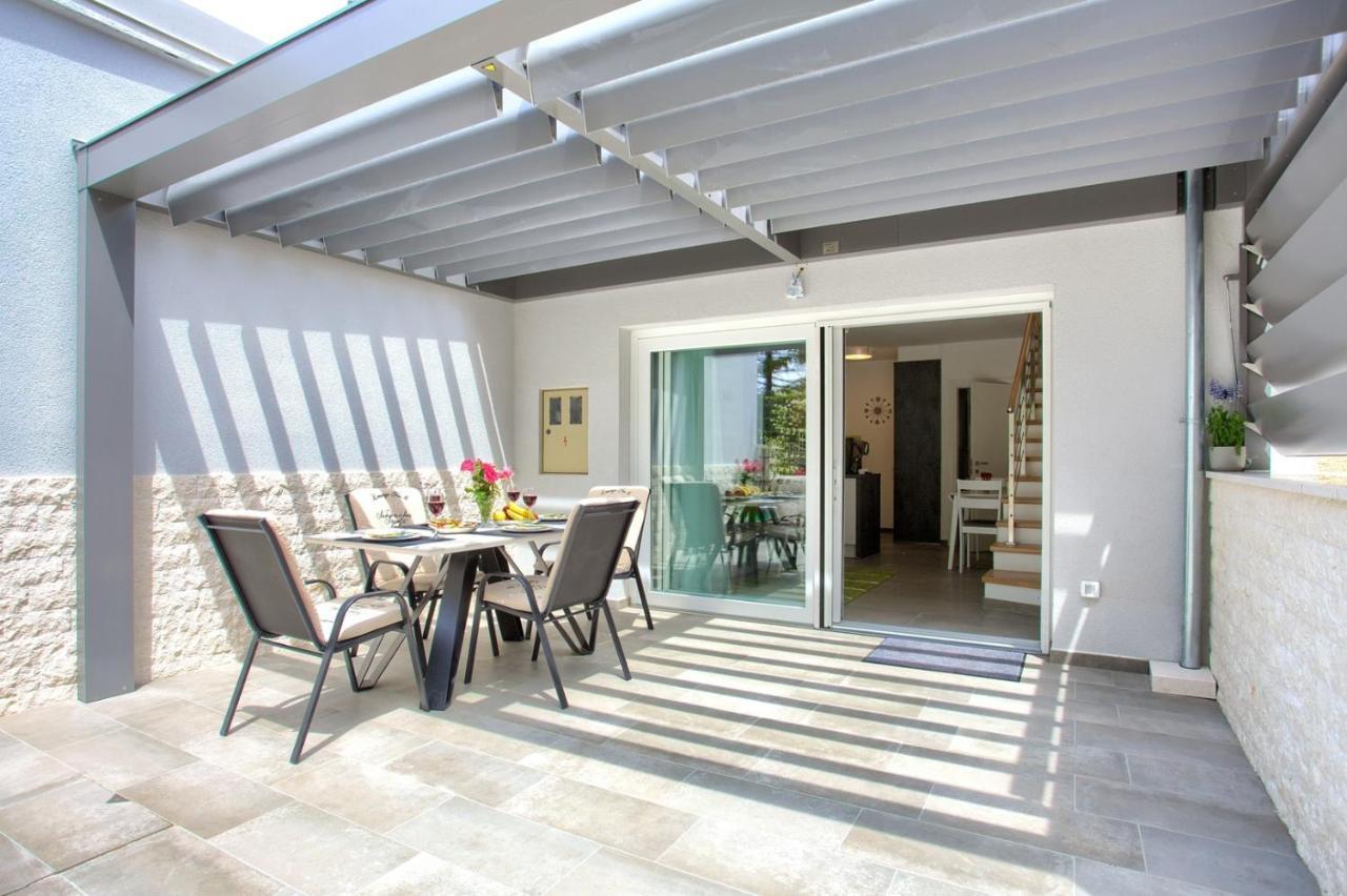 Holiday House Mar Malinska Exterior photo